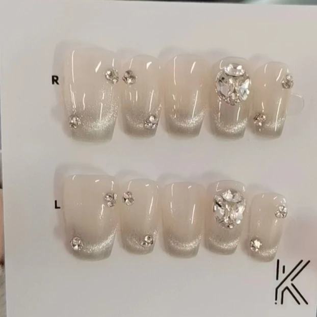 【主播推荐】（晚意）纯手工穿戴甲微笑猫眼美甲