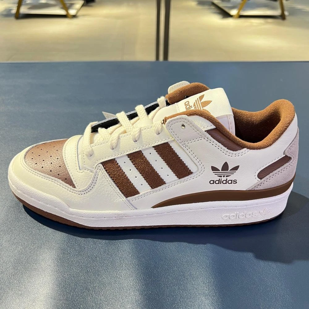adidas/阿迪达斯中性FORUM LOW CLDIRECTIONAL休闲鞋 IG3900