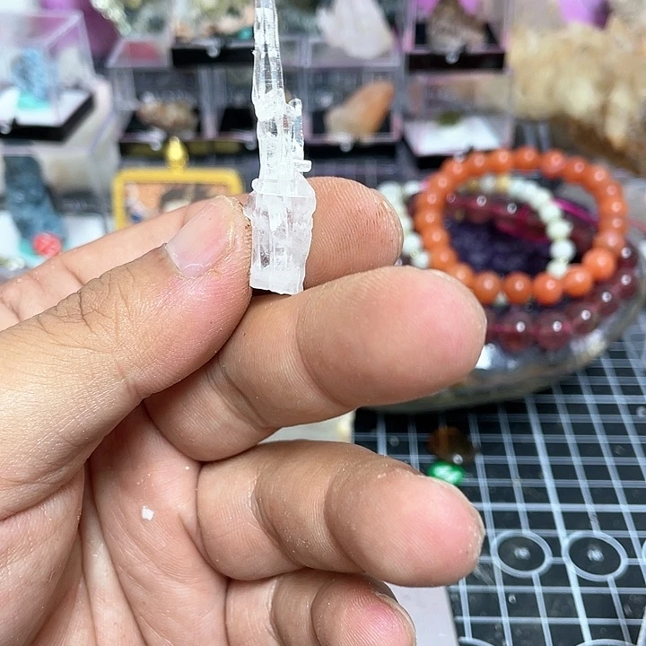 水晶水晶柱未镶嵌朴****?