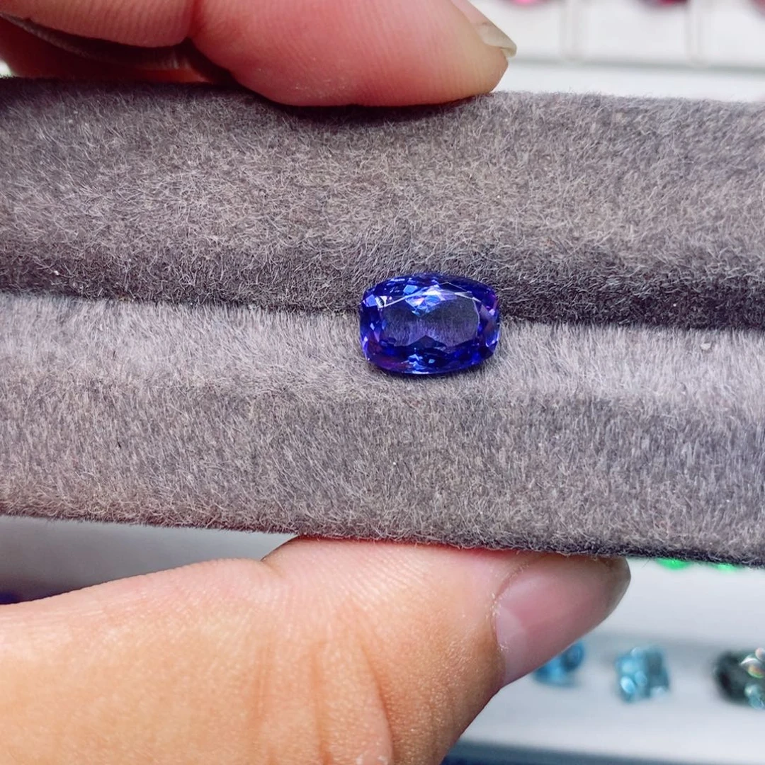 坦桑石裸石未镶嵌坦桑石2.93克拉