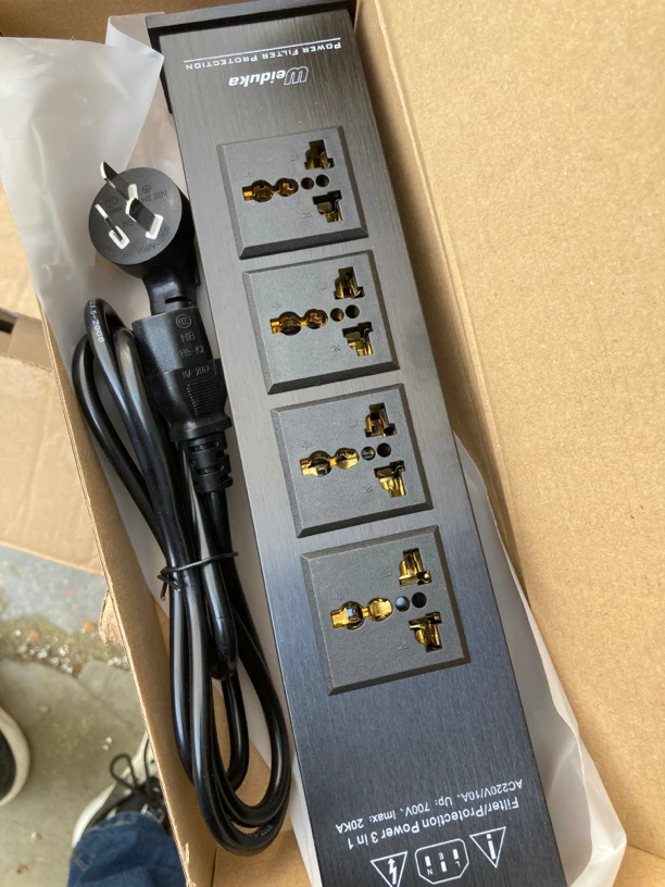 电源净化器 插排 插座 防雷击 滤除干扰