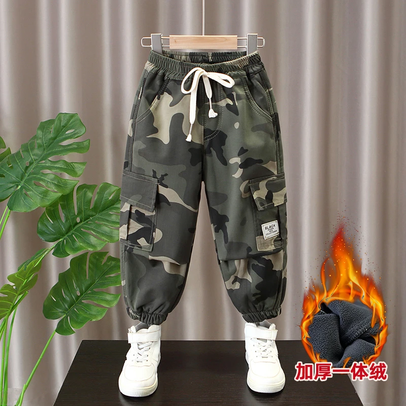 男童加厚迷彩裤一体绒冬季中大童加绒裤子工装裤冬款炸街儿童冬装