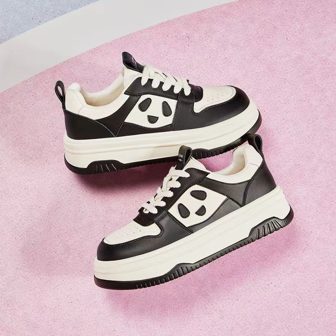 黑白熊猫——全皮面春秋女款厚底增高潮流休闲板鞋