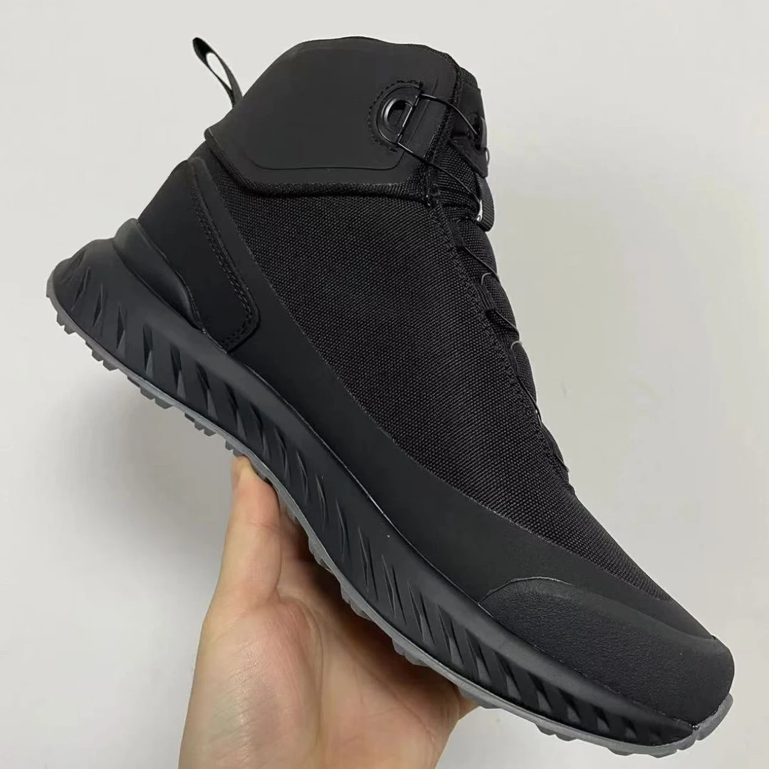 男士四季款休闲运动皮鞋2