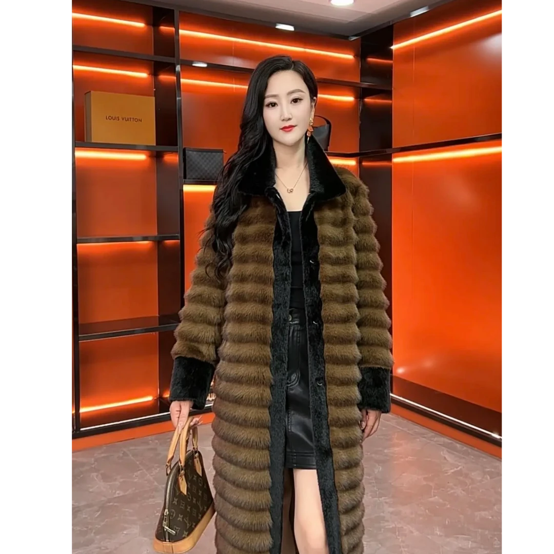 2025年冬季新款百搭时尚轻奢中长款气质女士外套