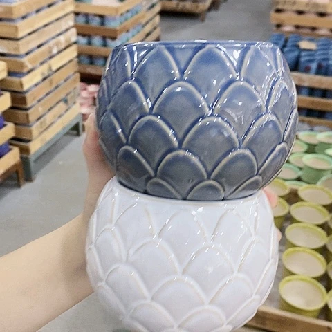 陶瓷20CM以下松果两个