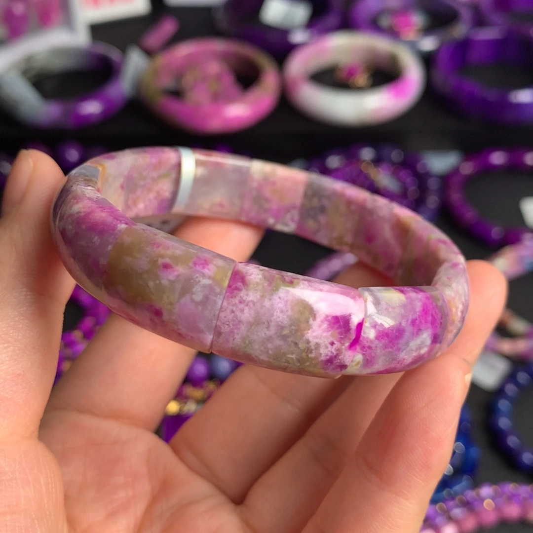 苏纪石（舒俱来）冰透蛋花桃红镯排未镶嵌