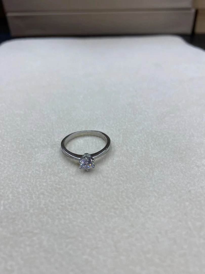 戒指 戒指 南非四爪镶嵌款戒指1ct   C27