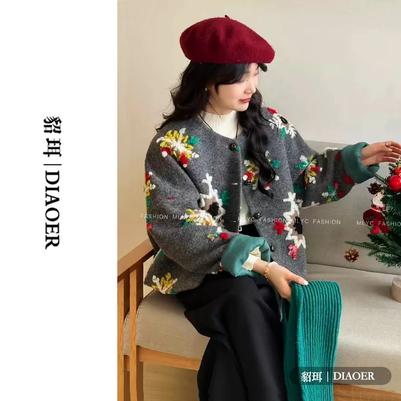 DIAOER/貂珥【烟花雪】充绒加厚圣诞款提花 2024小香风短款外套女装