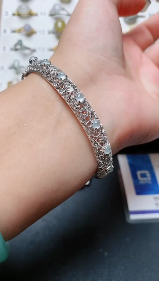 【闪购商品】翡翠戒指银S925镶嵌........