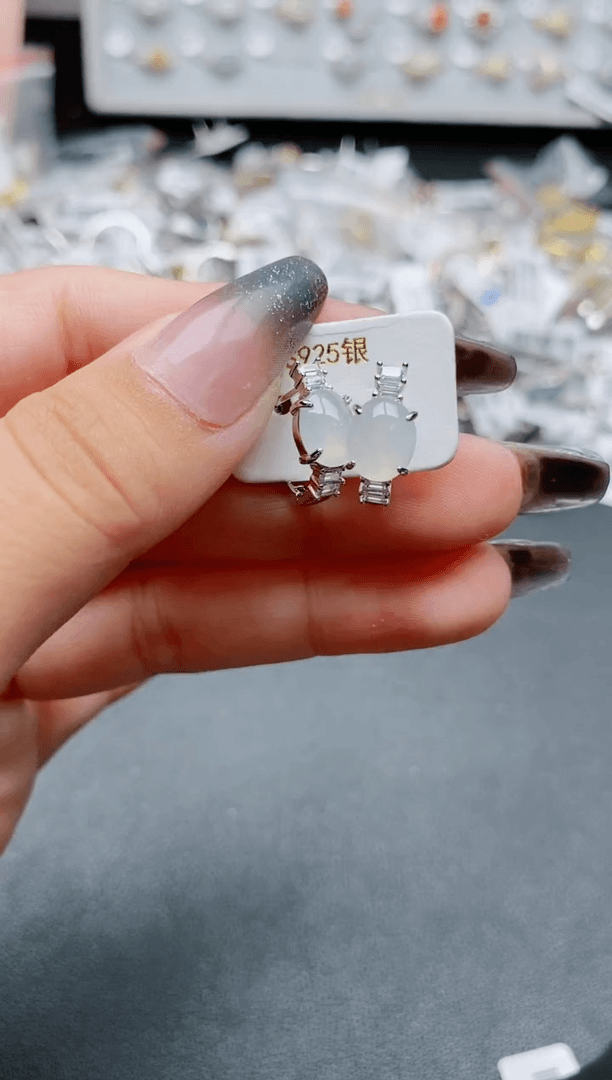 【闪购商品】翡翠颈饰银S925镶嵌.......