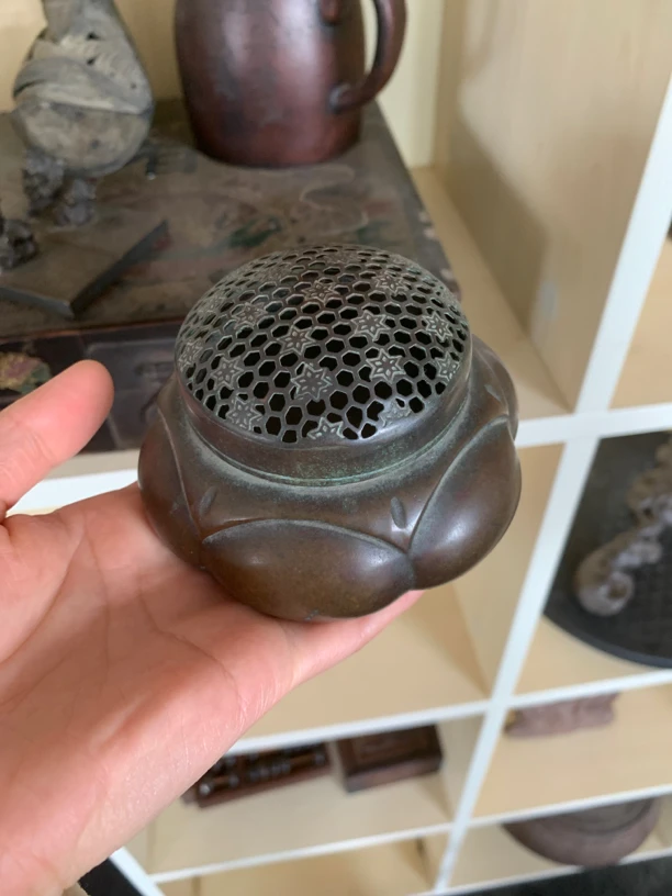 熏炉摆件 梅花型的