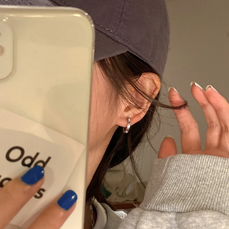 高级感锆石耳饰简约韩系耳圈耳环女小众设计新款耳钉耳扣