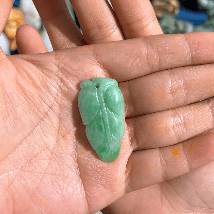 翡翠颈饰未镶嵌精美翡翠漂亮大器