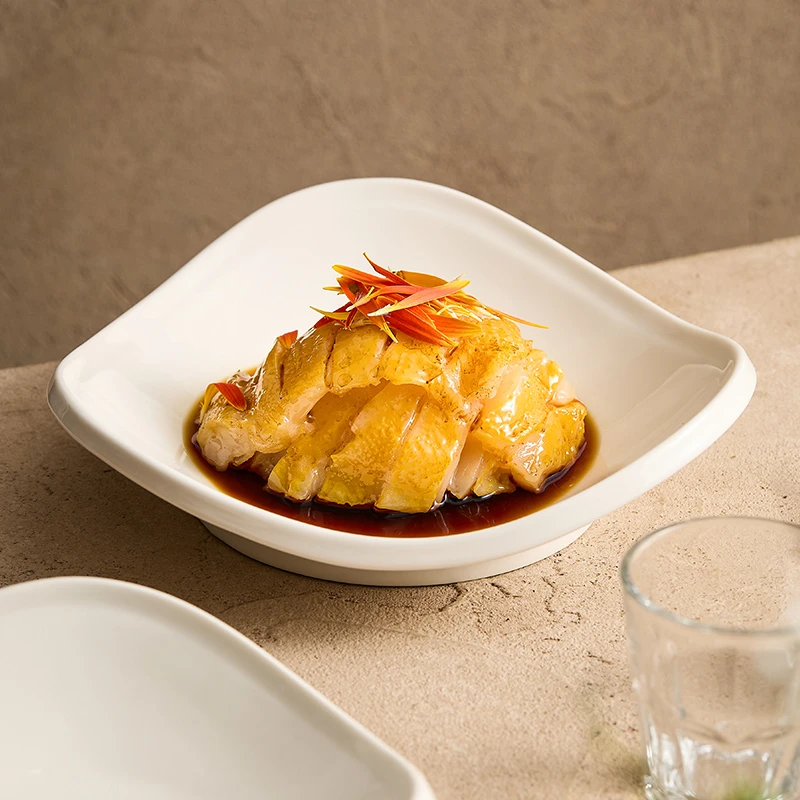 特色点心餐盘陶瓷盘子家用菜盘高级感现代简约仪式感餐具三角汤碗