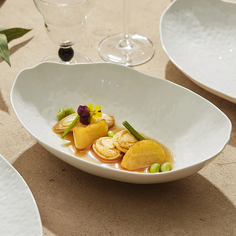 陶瓷鱼盘家用蒸鱼盘子轻奢高级感白色椭圆深盘菜盘沙拉盘新款2023