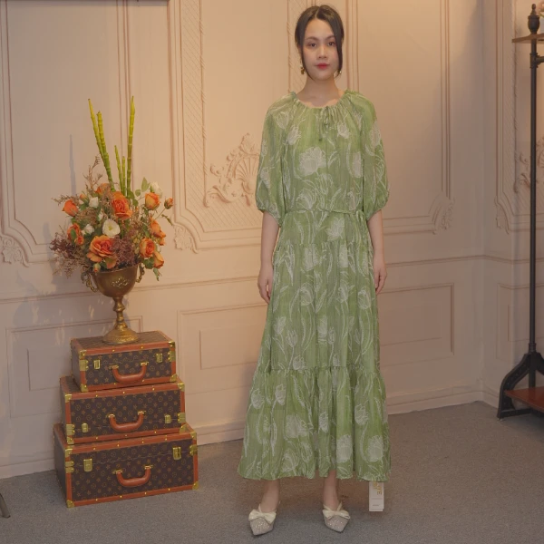 青青新款连衣裙春夏款女装名媛气质宽松显瘦长裙甜美渐变v领