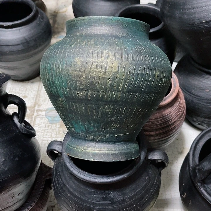 红陶20CM（含）-50CM（不含）小*带孔