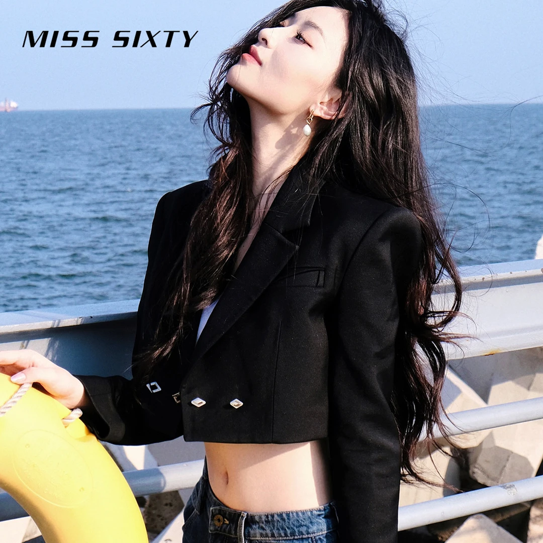 Miss Sixty2023秋季新款精纺呢料外套女垫肩酷辣短款小西装