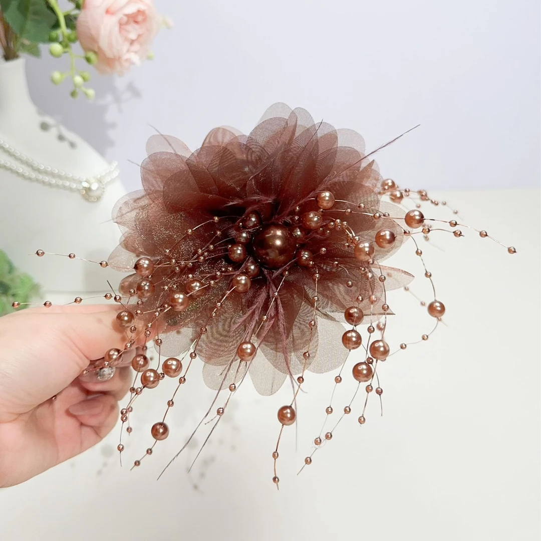 新款气质咖色珠珠流苏抓夹A158