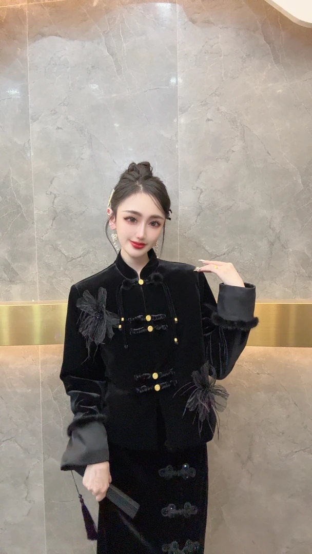 3149新国潮刺绣毛毛拼接飘带外套