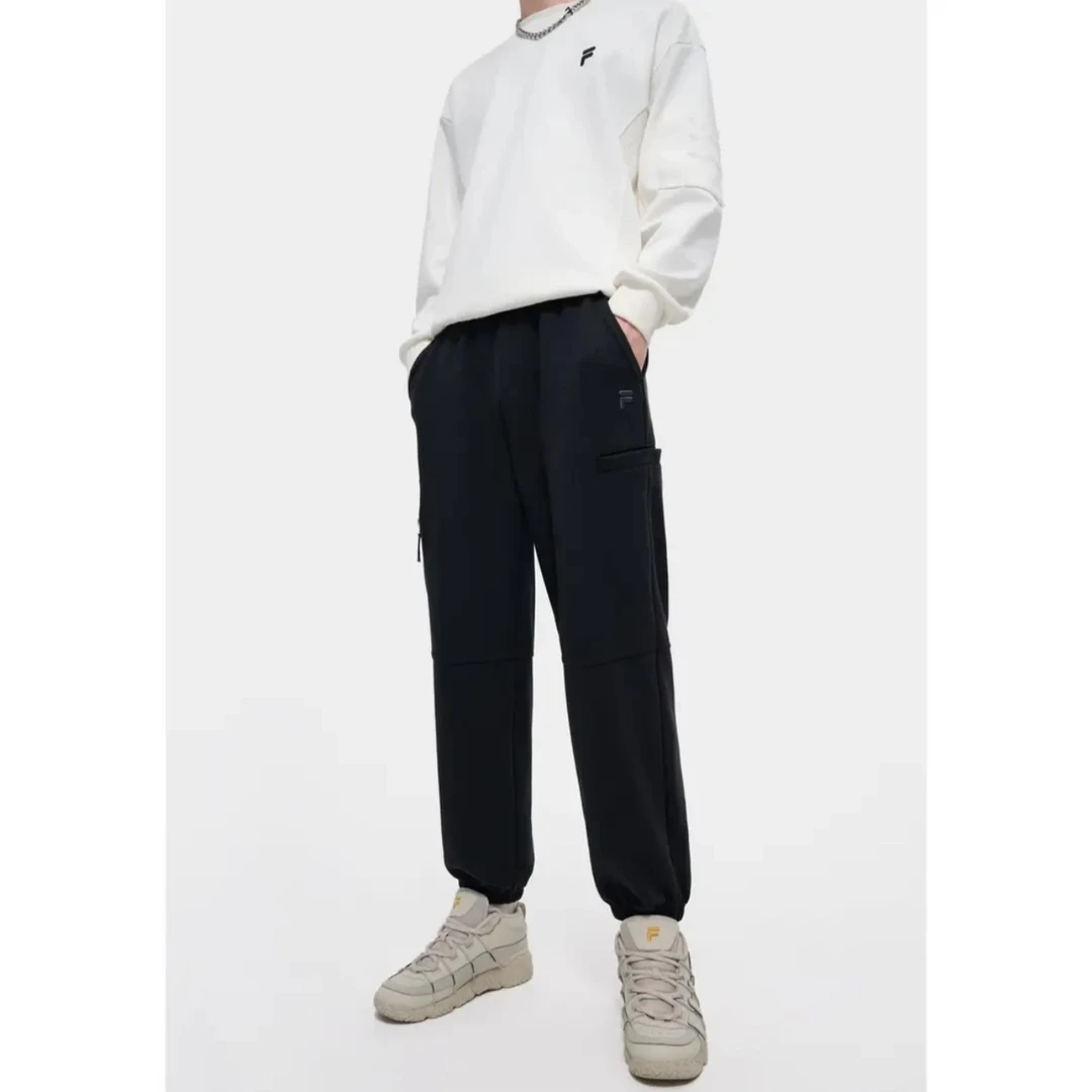 FILA斐乐秋冬季亲肤透气弹力抗皱直筒裤男运动宽松长裤T11M445601