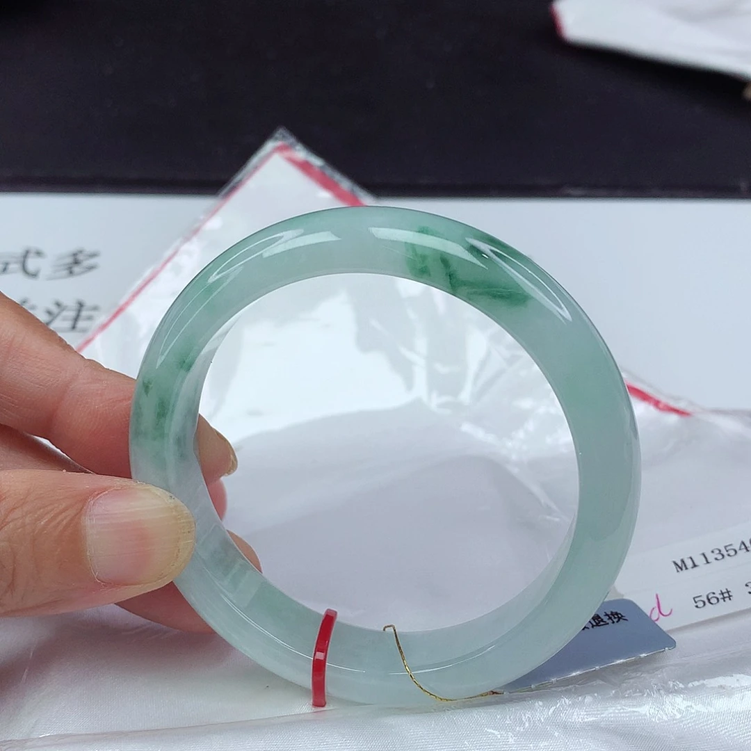 翡翠手镯未镶嵌56圈3546