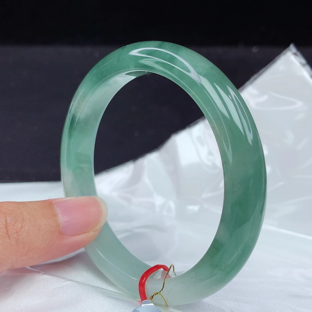 翡翠手镯未镶嵌56圈3260