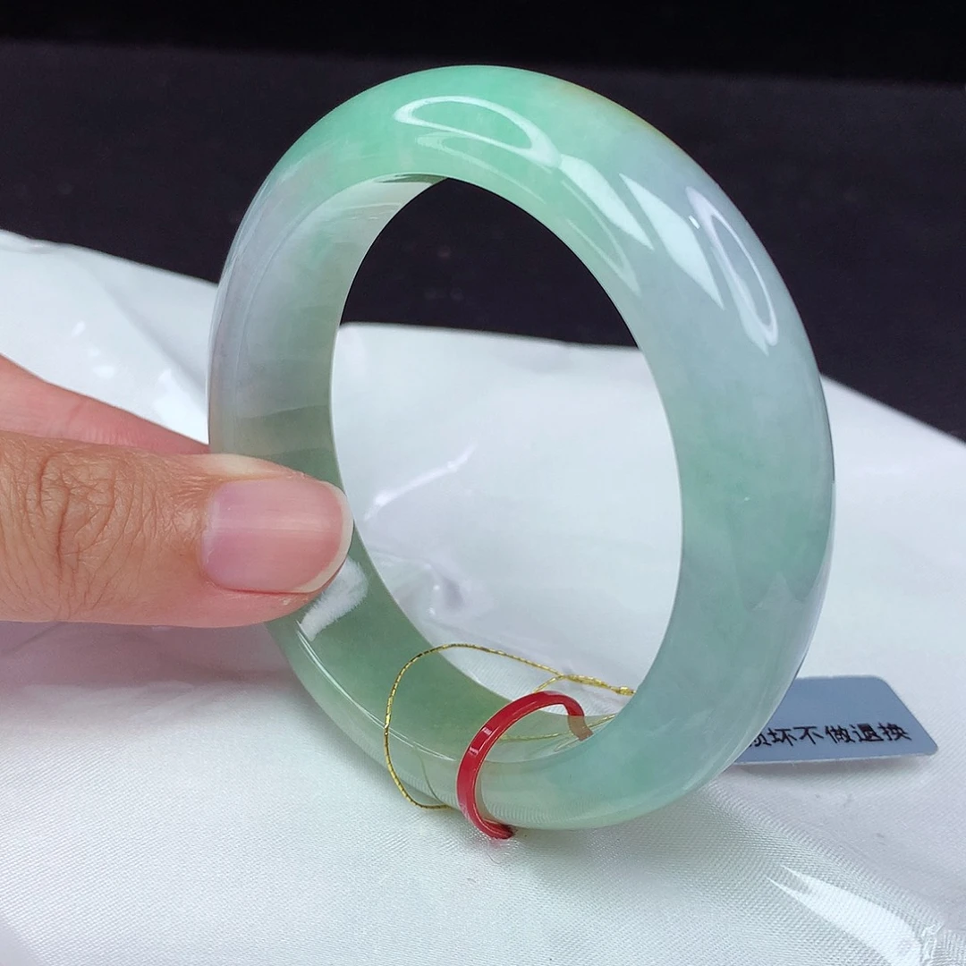 翡翠手镯未镶嵌56圈0458