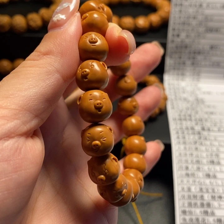 猴头核桃手串Y****y小猪百态