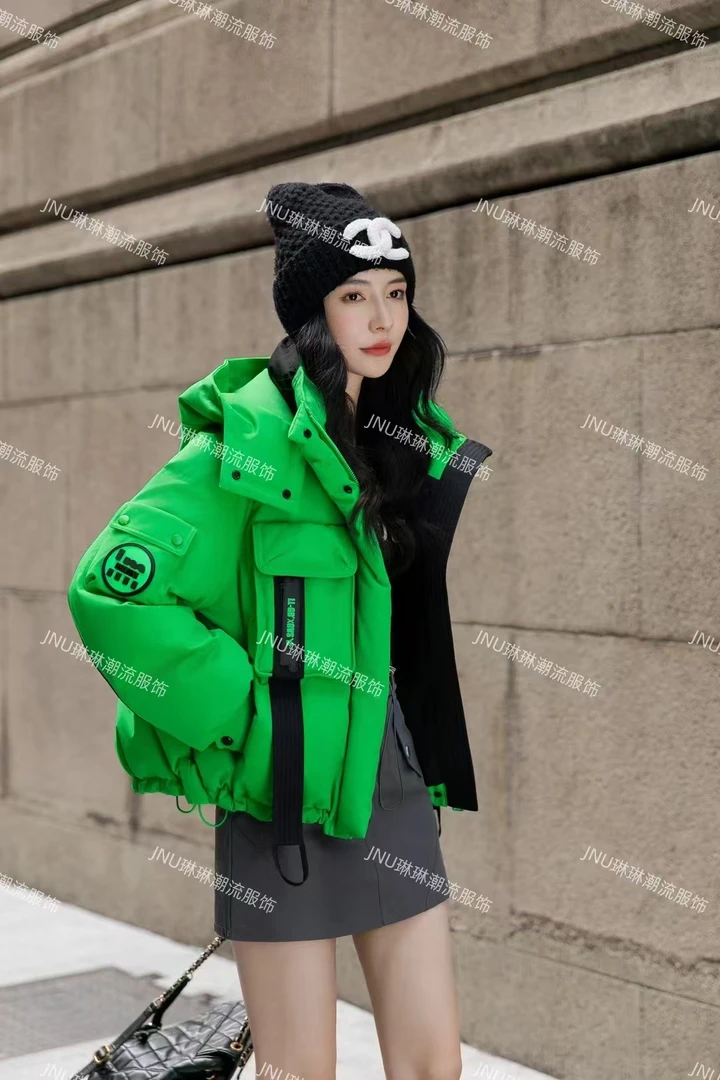 2025新款高端时尚设计款专柜正版90白鸭绒短款保暖羽绒服Q1103-1