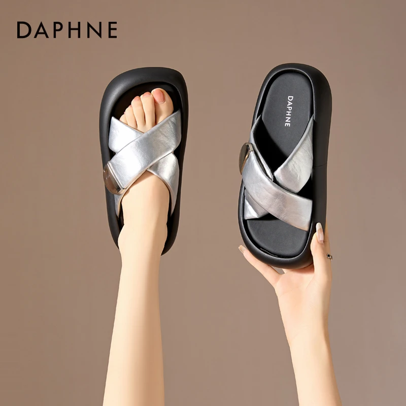 达芙妮厚底仙女风拖鞋女外穿2025夏季新款时尚配裙子沙滩法式凉拖