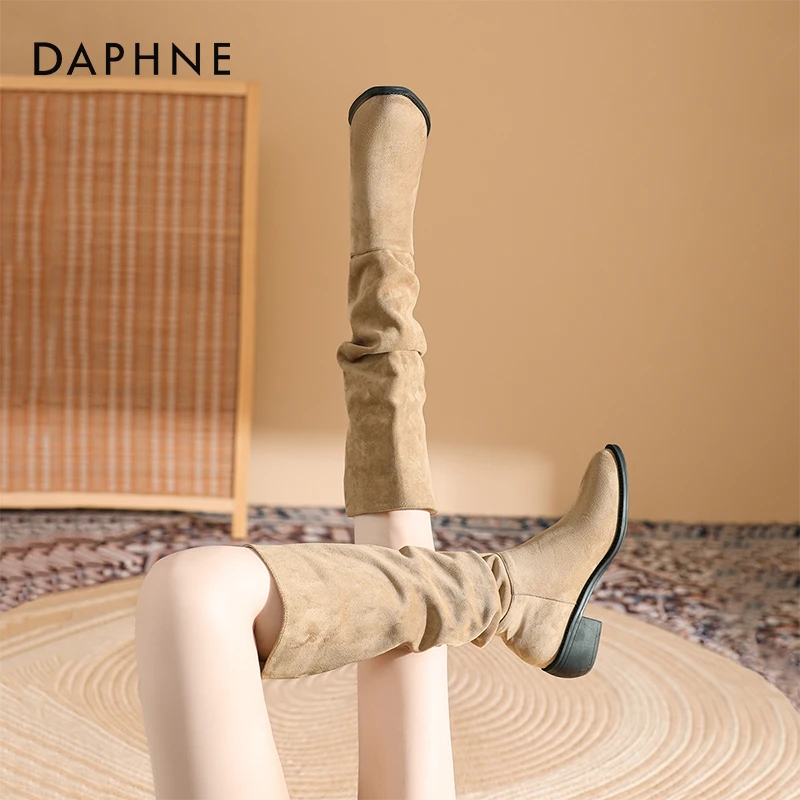 达芙妮堆堆靴长筒骑士靴女2025年秋冬绒面不过膝瘦瘦靴西部牛仔靴