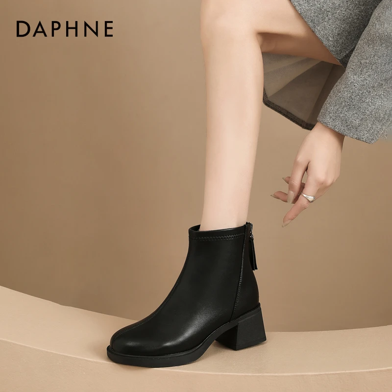 Daphne/达芙妮 爆款百搭女靴小短靴2025冬季洋气时尚气质瘦瘦靴子