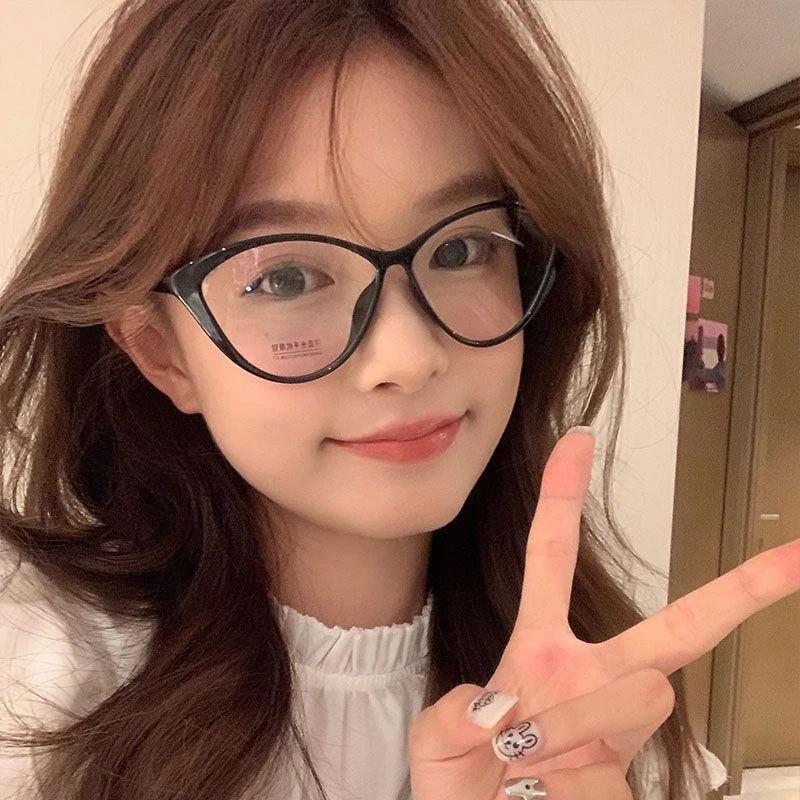 欧美辣妹猫眼三角形平光眼镜女可配度数近视镜防蓝光素颜眼镜框潮