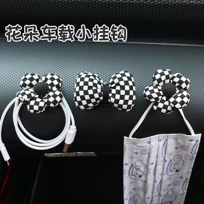 汽车挂钩前排网红可爱粘贴式副驾驶多功能小挂钩车载座椅收纳用品