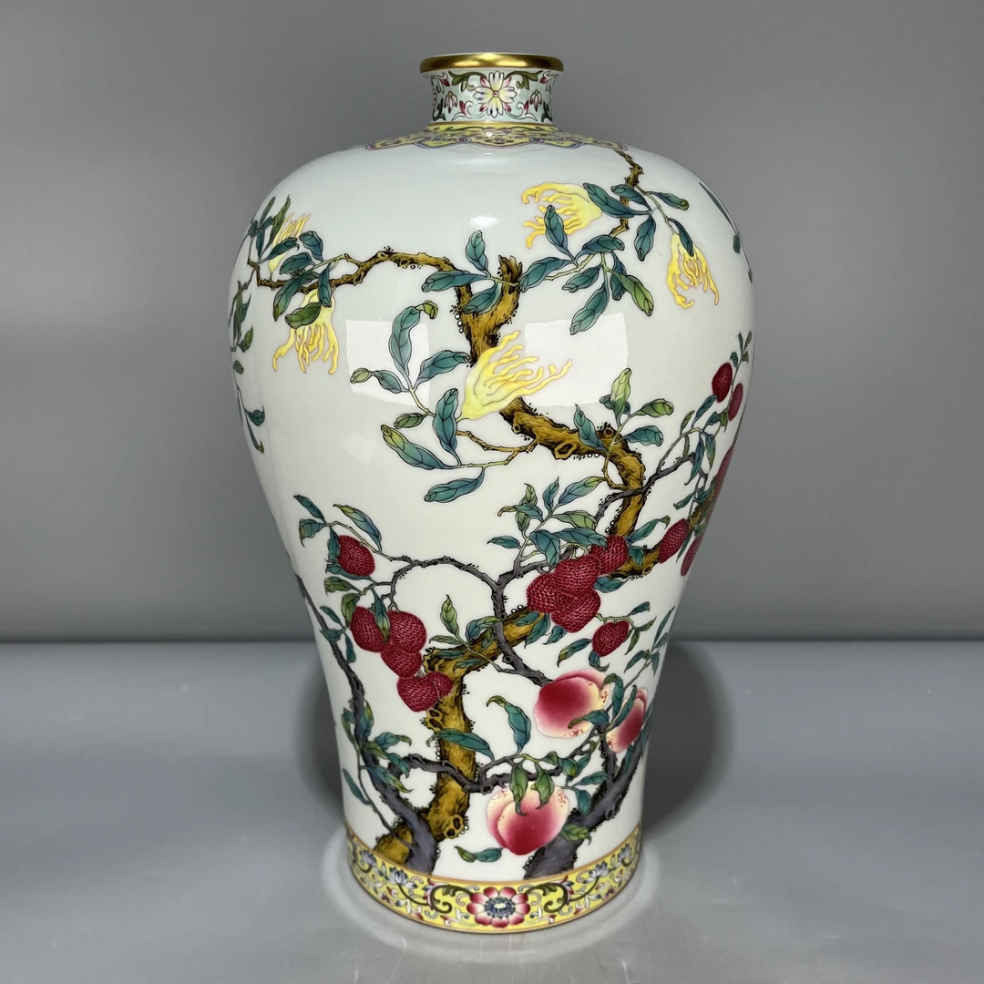 当代仿制 仿古大清雍正年制珐琅彩三多纹梅瓶