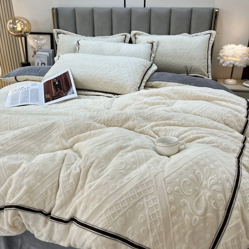冬季加厚牛奶绒雕花绒四件套轻奢防静电双面绒被套纯色加绒床单子