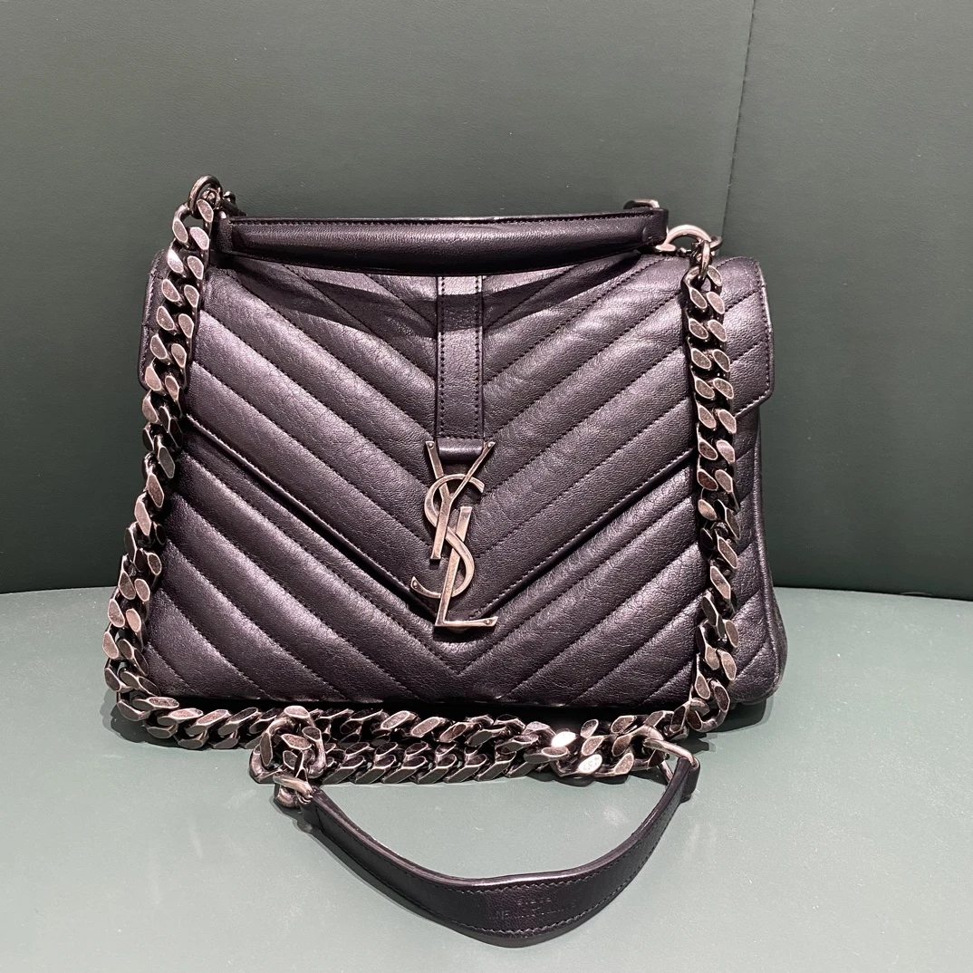 95新 YSL/圣罗兰 宝利汇邮差包中号黑银V纹