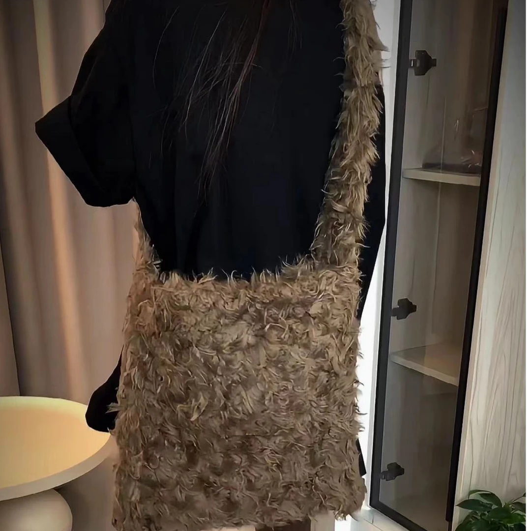 宠儿【2024韩版高级定制咖色慵懒卷卷毛毛包包】