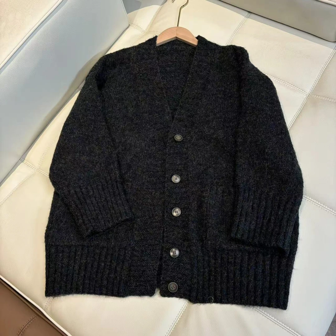 [麦霓严选]新款燕麦色系设计洋气毛衣女时尚百搭女士秋冬8159