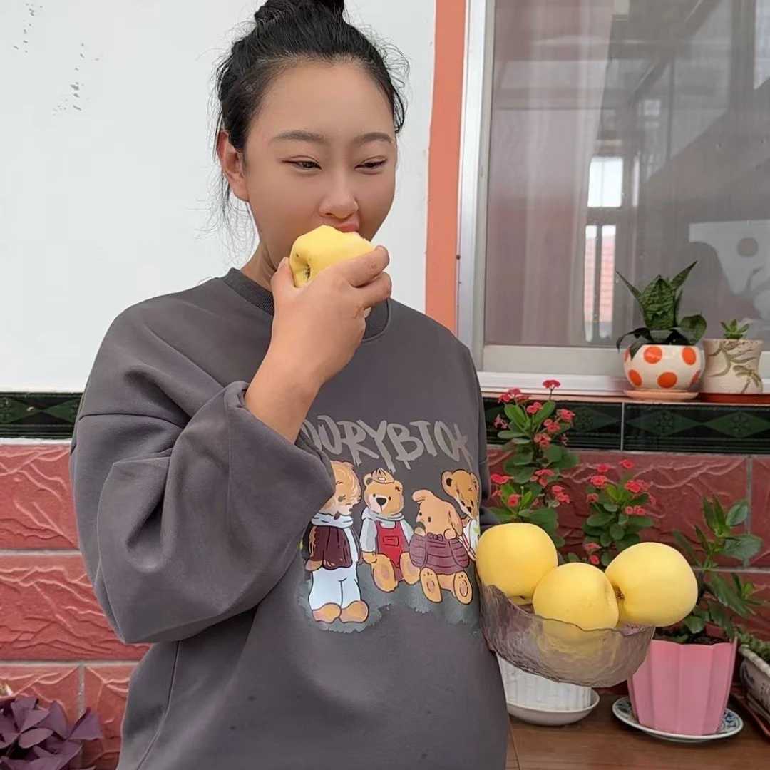 老吴家果园黄金维纳斯纯甜无酸脆口苹果极个别有雹窝