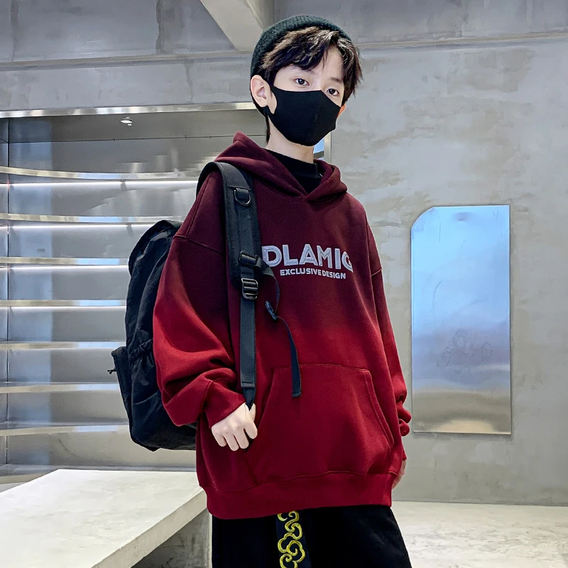 男童安哥拉红渐变字母加绒卫衣冬季儿童保暖一体绒连帽上衣中大童