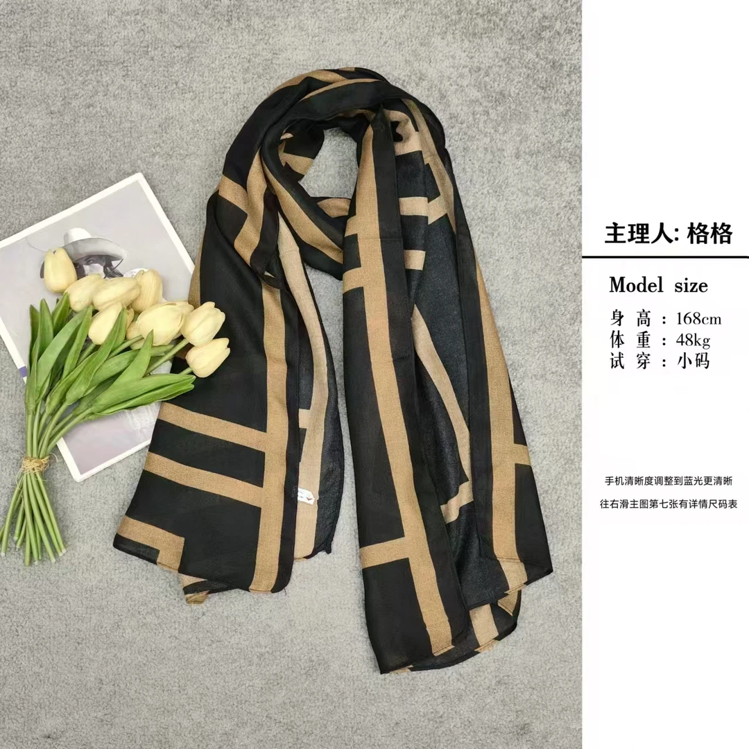 【格小姐】80012-20早秋欧版时尚经典披肩长款文艺百搭薄款清晰女士