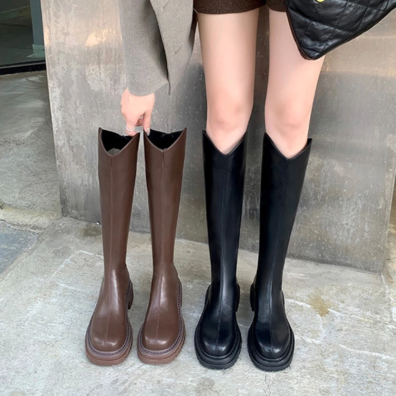 巨好穿长筒靴女骑士靴厚底高筒靴显瘦V口不过膝粗腿胖mm大筒围靴
