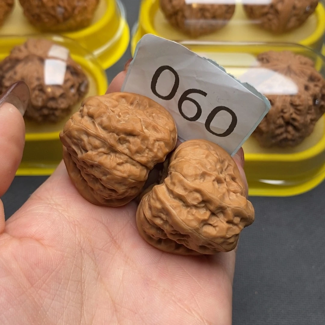 文玩核桃吊坠36蛙全品
