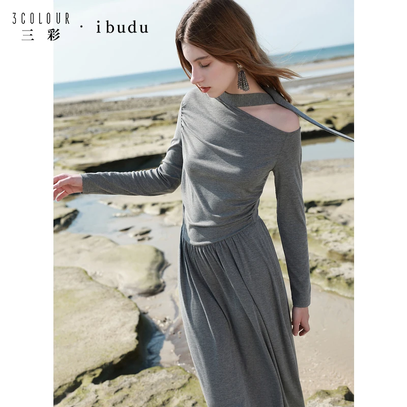 三彩ibudu2025春季新款飘带修身收腰A摆连衣裙长裙设计感女