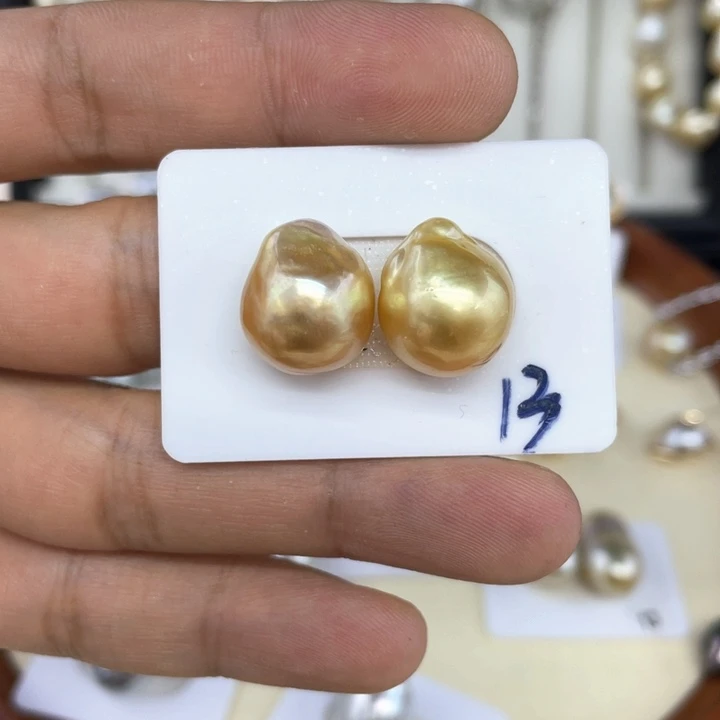 海水珍珠耳饰18K金镶嵌