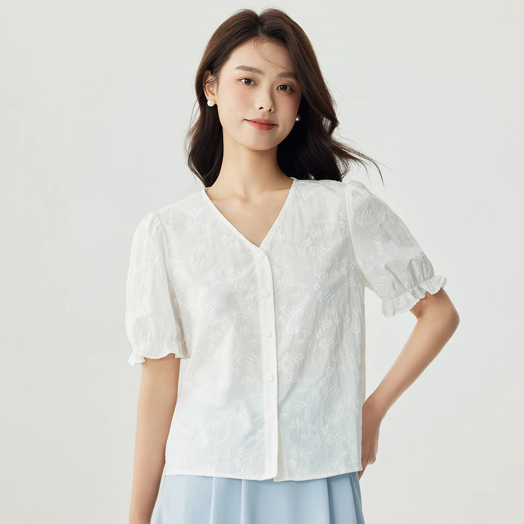 【618抢先购】茵曼夏季纯棉百搭绣花短袖衬衣法式V领花瓣袖衬衫女