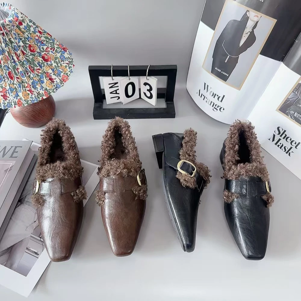 2926（ 运费补贴 ）韩版小尖头气质女神加棉小单鞋